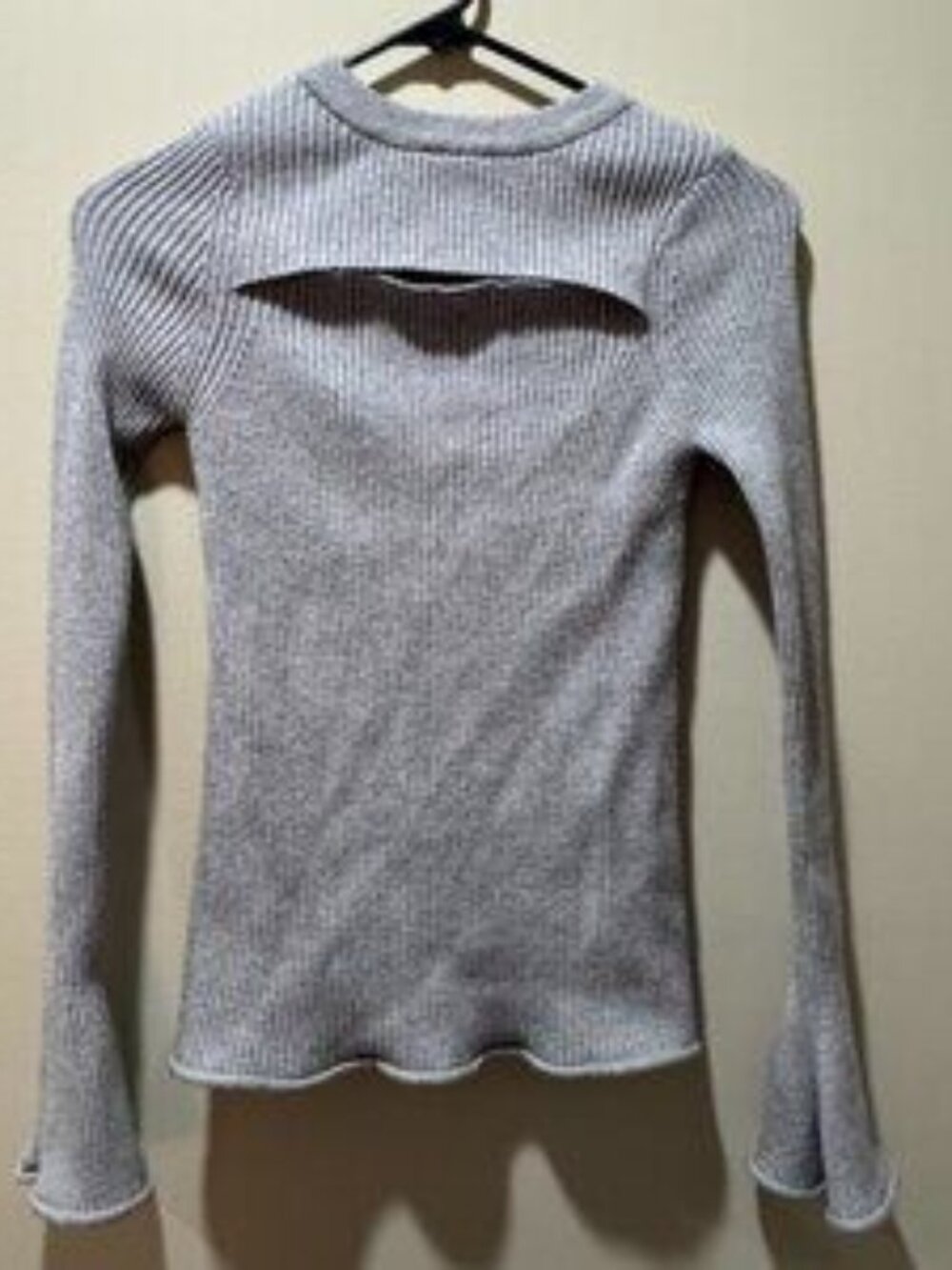 Ribbed Long-Sleeve w/ Slit